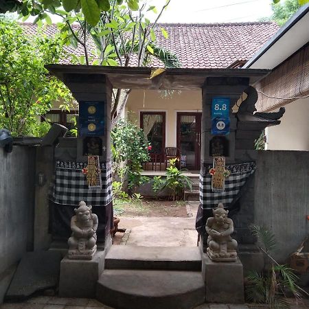 Pondok Aldi Hostel Amed  Exterior photo
