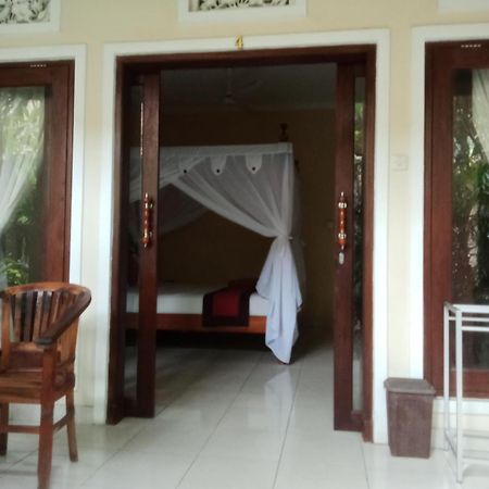 Pondok Aldi Hostel Amed  Exterior photo