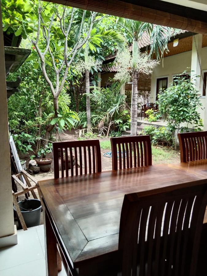 Pondok Aldi Hostel Amed  Exterior photo