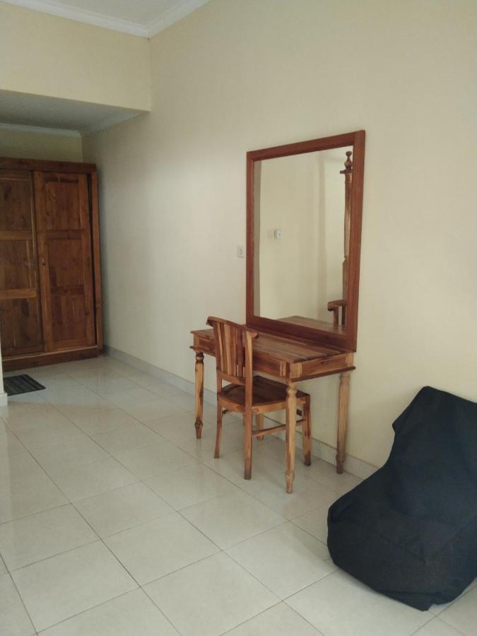 Pondok Aldi Hostel Amed  Exterior photo
