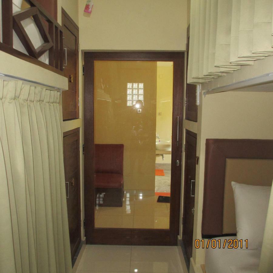 Pondok Aldi Hostel Amed  Exterior photo