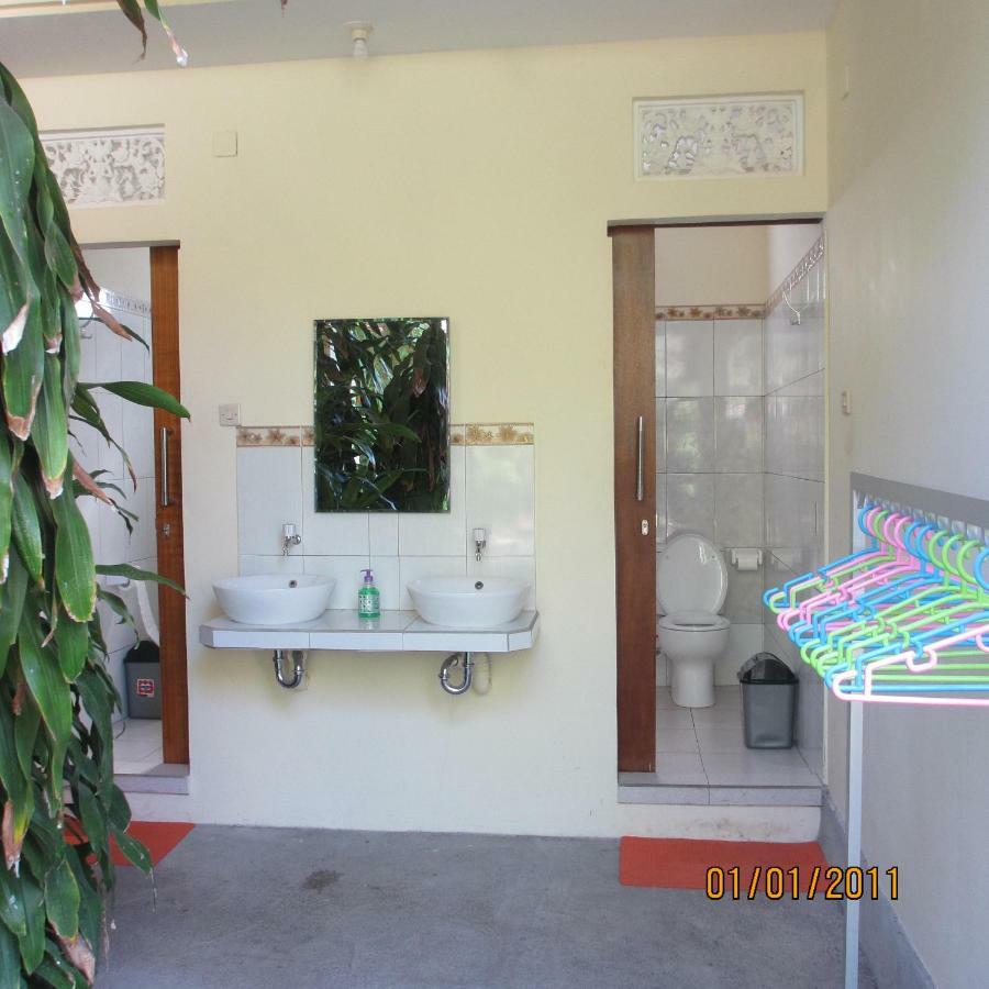 Pondok Aldi Hostel Amed  Exterior photo